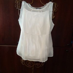 Boston Design Studio Sleeveless 2 Piece Blouse